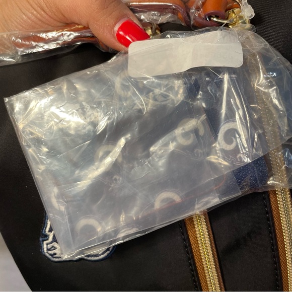 Dooney & Bourke NFL Rams N S Triple Zip Crossbody with ID holder NWT - Picture 8 of 12